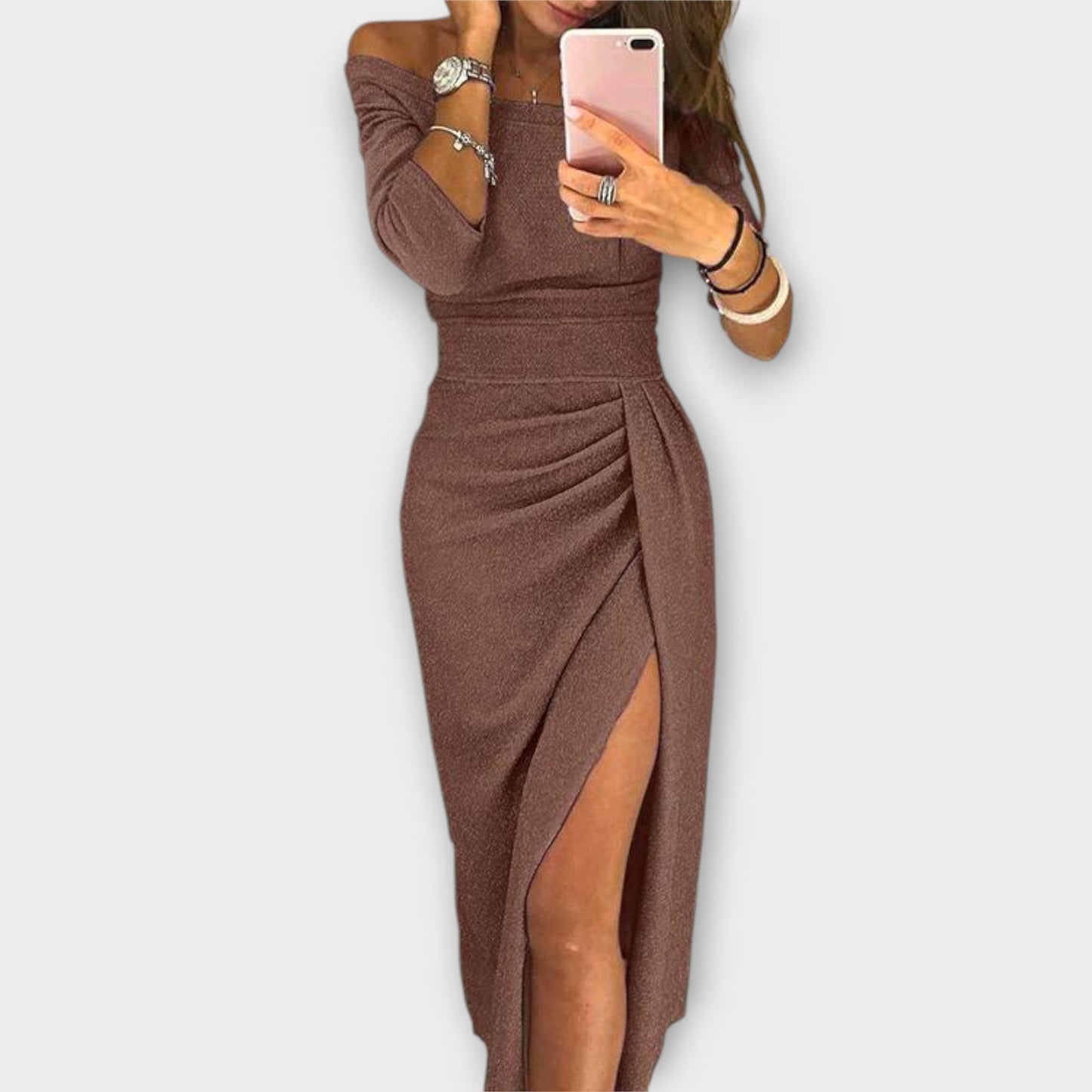 Lena - Elegancka sukienka z odsłoniętymi ramionami